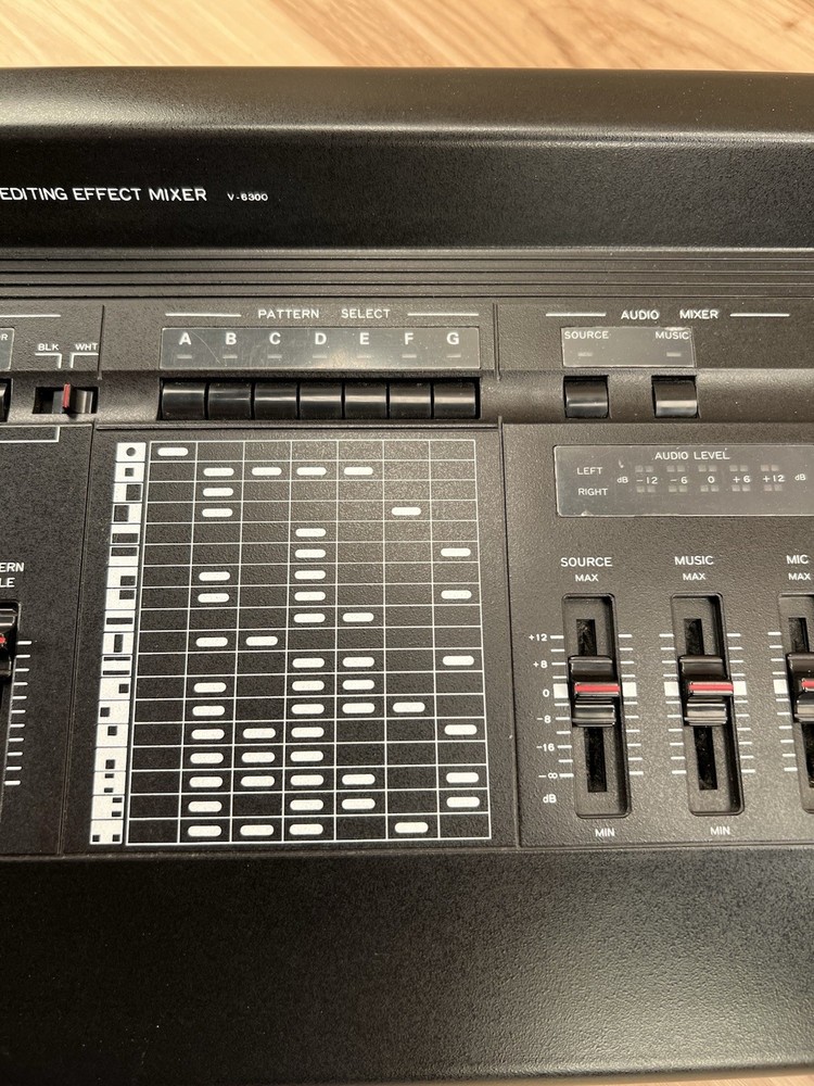 Ambico Audio/Video Editing Effects Mixer Model V-6300 Untested - Powers On