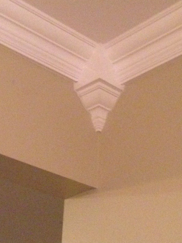 Crown Moulding inside Corners for 4 5/8" transition 16 pack