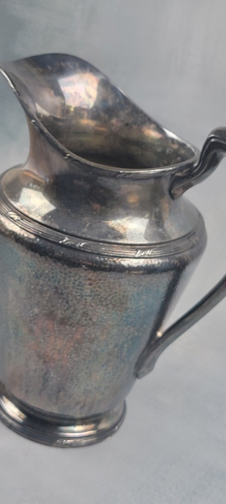 Vtg Silverplate 1928 Reed & Barton Water Pitcher Jug Hammered Pattern 5585