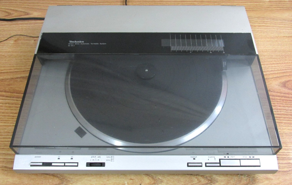 Technics SL-DL1 Direct Drive Linear Tracking Turntable-