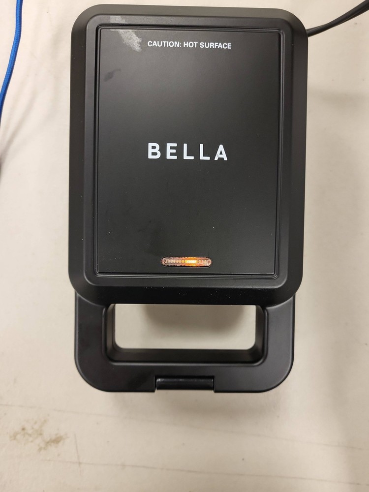 Bella Basics Sandwich Maker Black Nonstick Plates Compact Design Kitchen Dorm