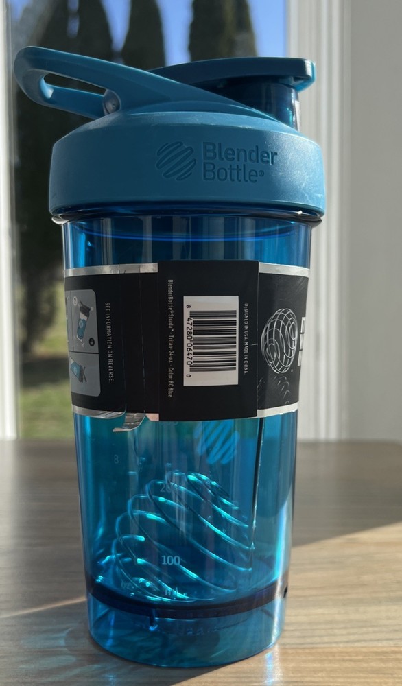 Blender Bottle Shaker Bottle With Lock NEW Blue Loop Top Push Button Mixer