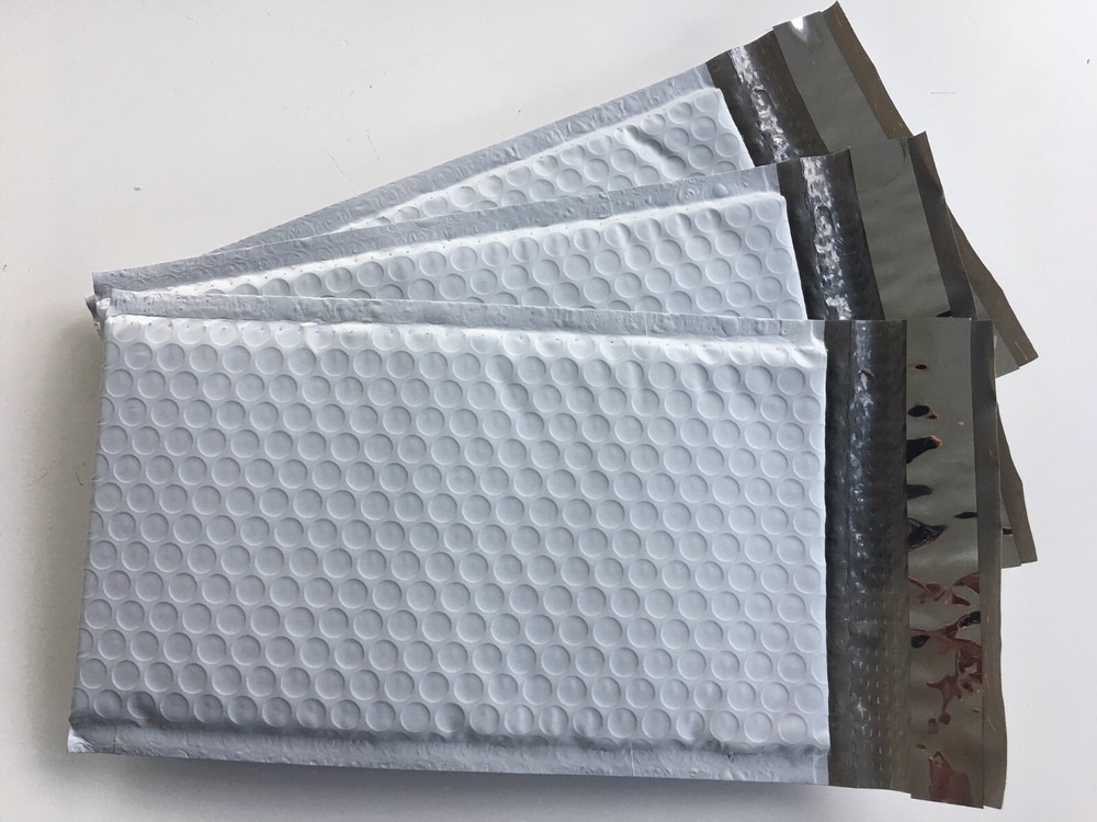 25 - 5x9 #00 Self Seal Poly Bubble Mailers