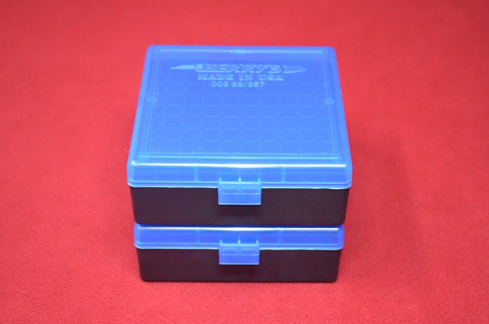 2 x BERRY'S PLASTIC AMMO BOX, BLUE/BLACK 100 Round 357/38 -