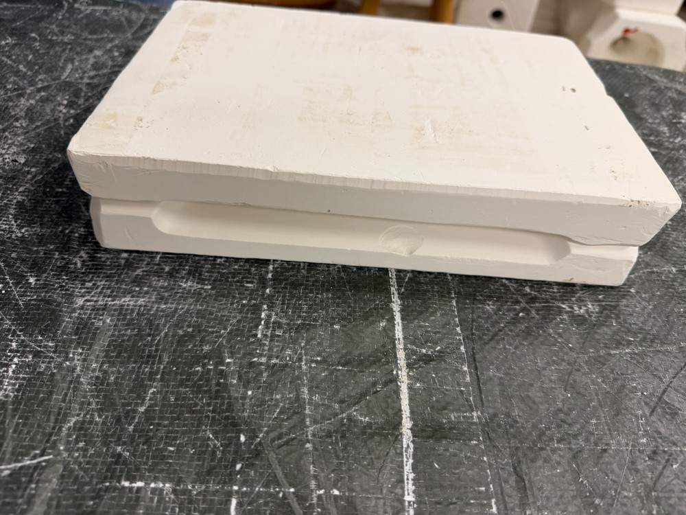 VINTAGE BOOTHE CERAMIC MOLD #1140 SMALL SOLID BLANK