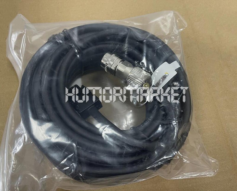 1PCS New FOR MITSUBISHI CNV2E-8P-10M CNC Servo Motor Encoder Cable