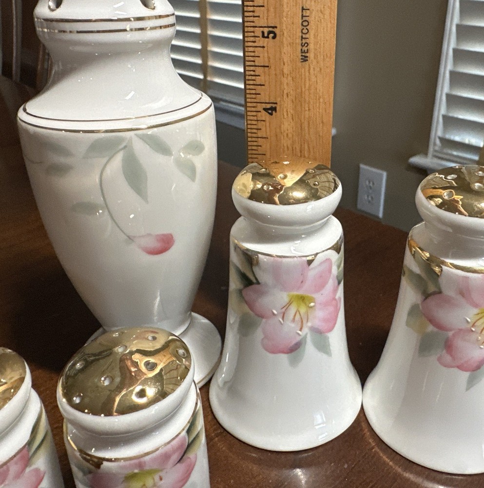 VTG Noritake Azalea Shakers