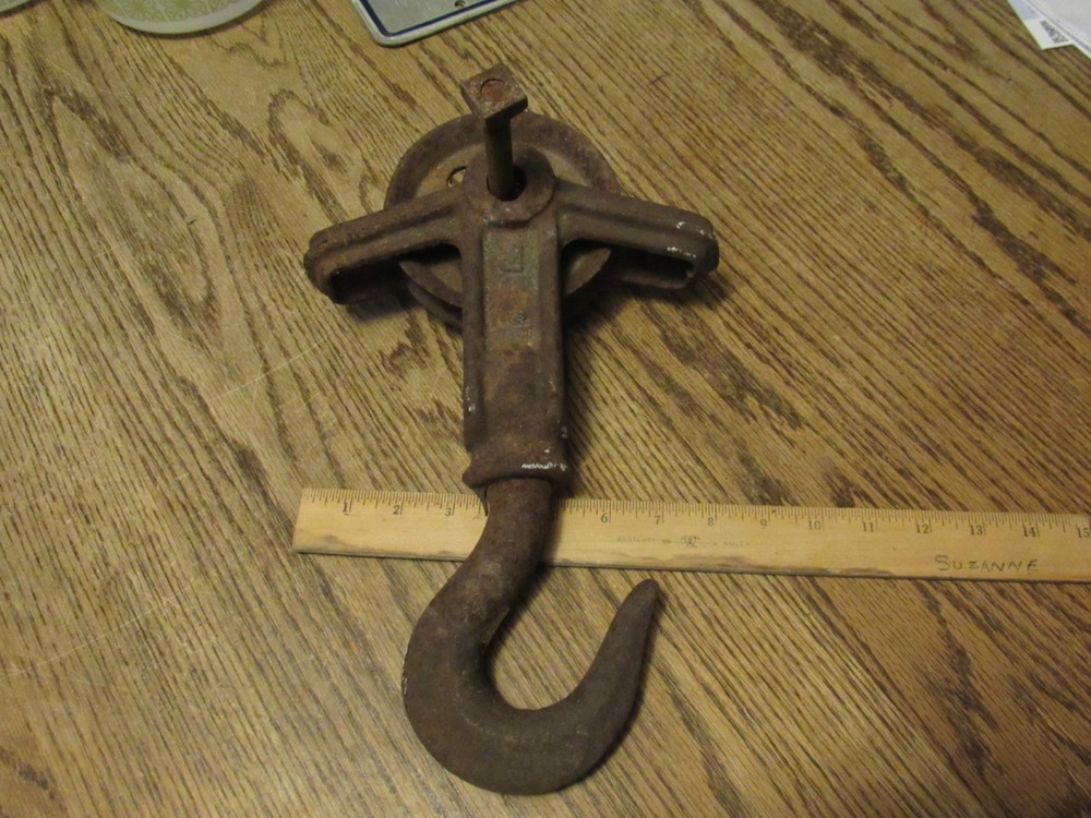 Vintage & Rusty Hook & Pulley