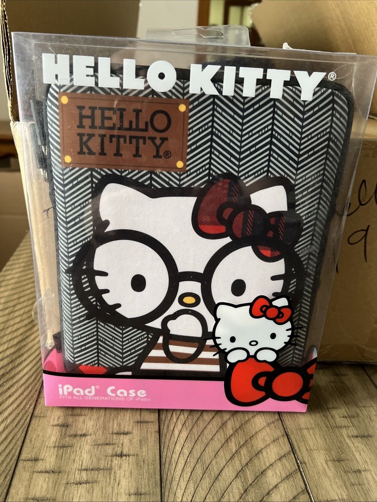 NIP HELLO KITTY iPad Case
