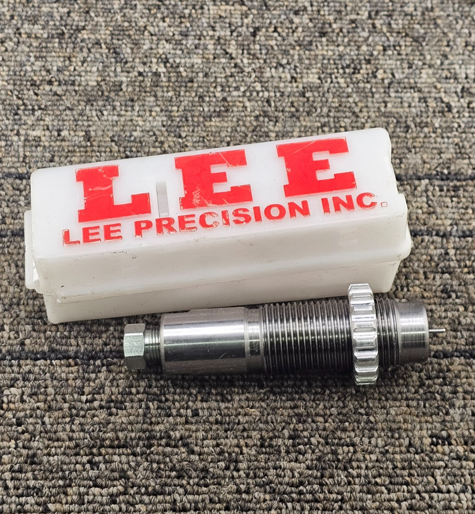 LEE LEE-DECAP-D5: Universal Heavy Duty Decapping Die Replacement