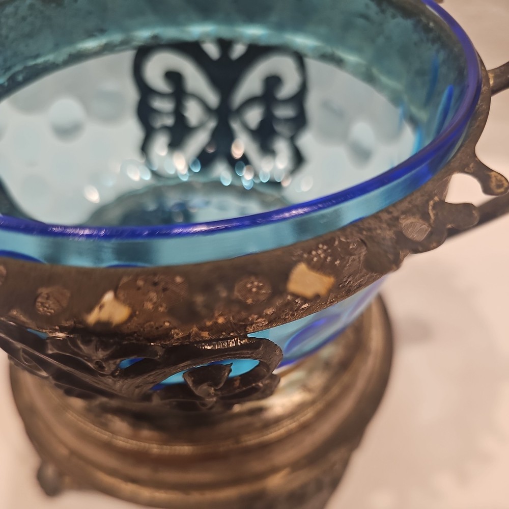 Rogers 1925 silver plated sugar bowl