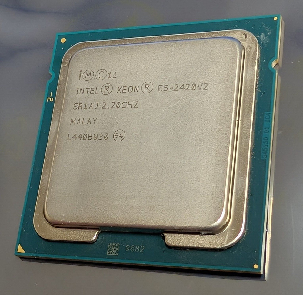 Intel Xeon CPU E5-2420 V2 2.20GHz 15MB Cache 6 Core LGA1356 Processor SR1AJ