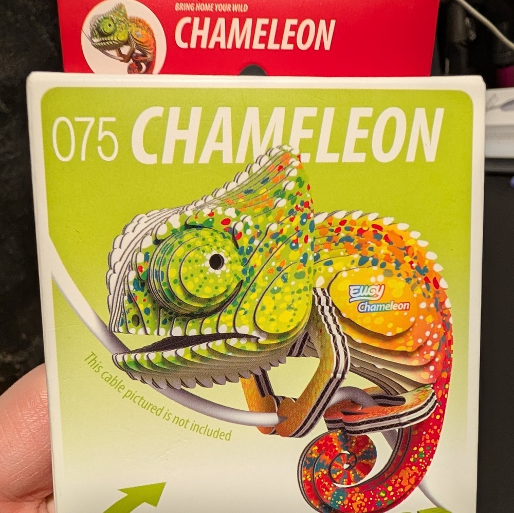 3D Cardboard Model Kit Chameleon EUGY 075 Eco-Friendly STEM - NEW