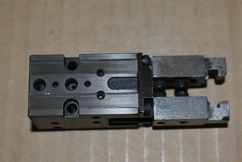 PHD, Inc. Pneumatic Gripper Part No. 19070-2-0001