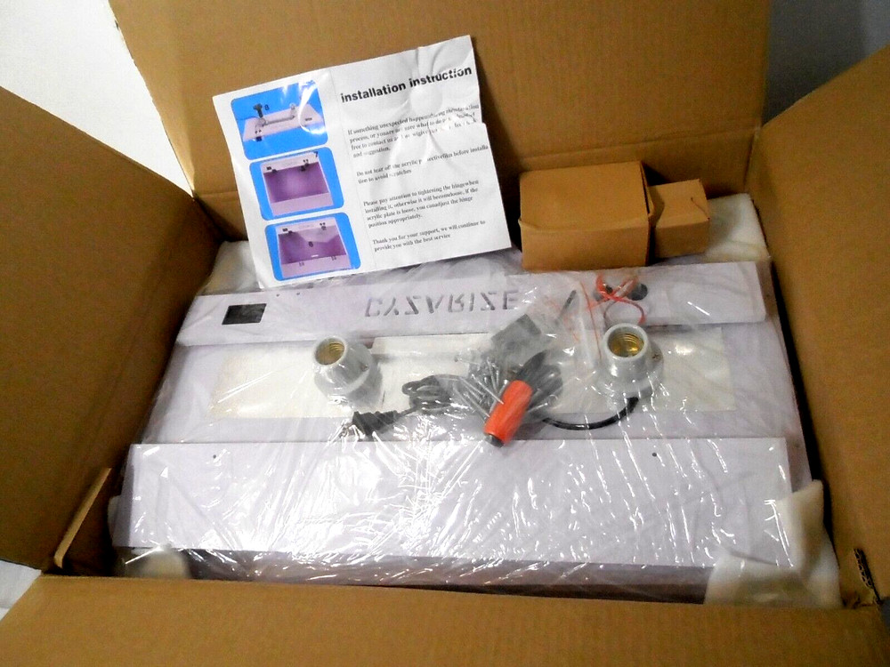 Chicken Brooder Box Chick Brooding Box with Heat Lamp (Holds 12-18 Chicks) NEW!