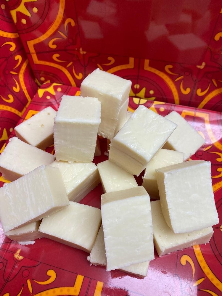 Cream Cheese Fudge *nut free* 1/2 pound
