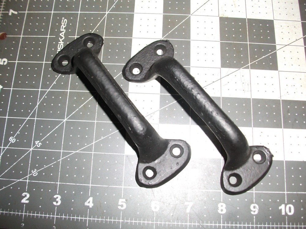 Cast Iron Door Handle Classic style Pair