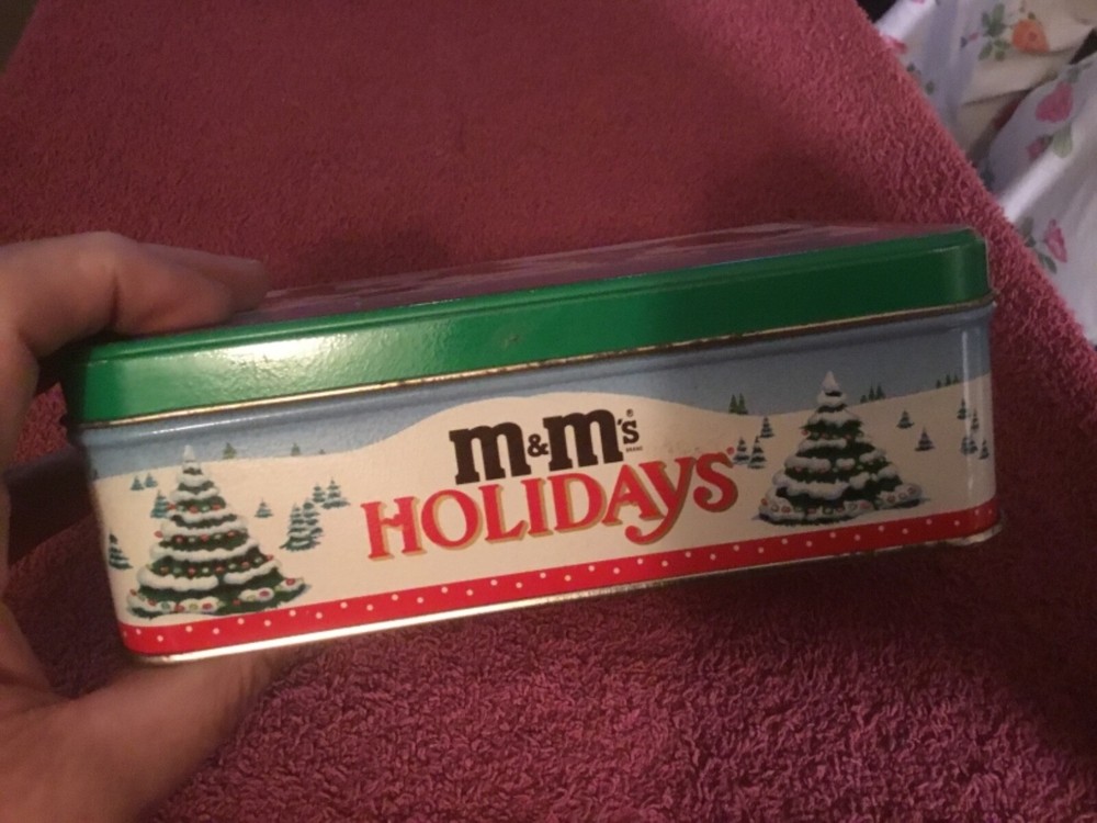 M & M's Holidays 1991 Metal Tin