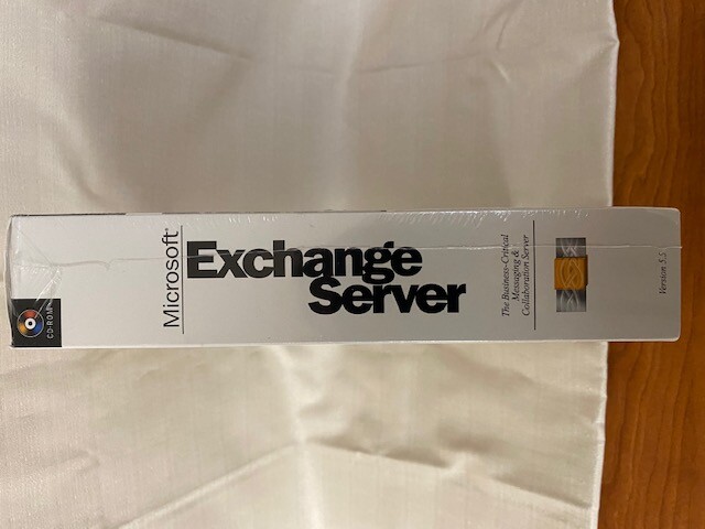 Microsoft Exchange Server 5.5 with Outlook 2000_10 Client Access Licenses