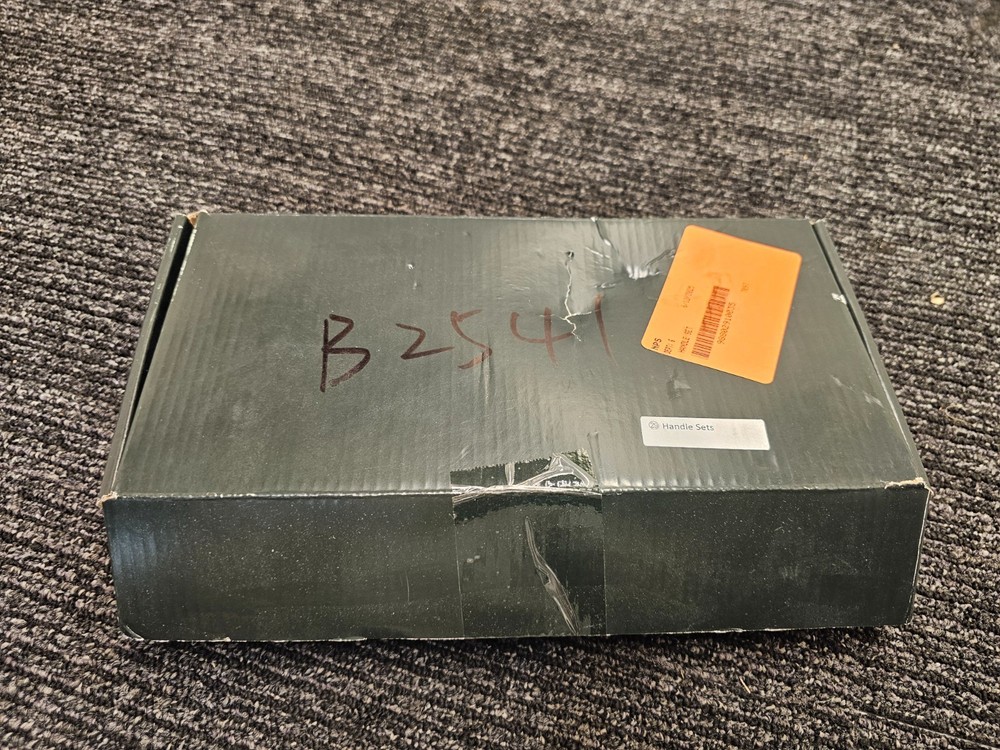 SS72A3SN Handle Hardware With Lock / Nickel