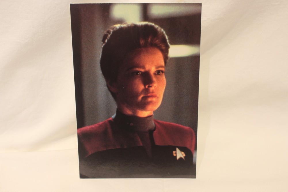 Star Trek Voy Capt Janeway Post Card