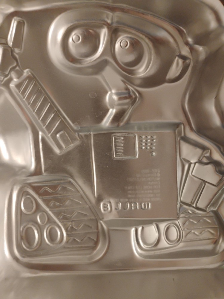 Disney Pixar Wall-E Cake Pan