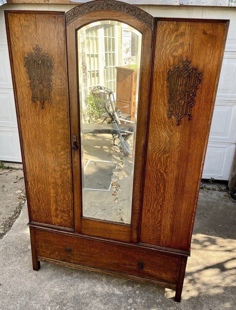 ANTIQUE ARMOIRE MIRROR WARDROBE