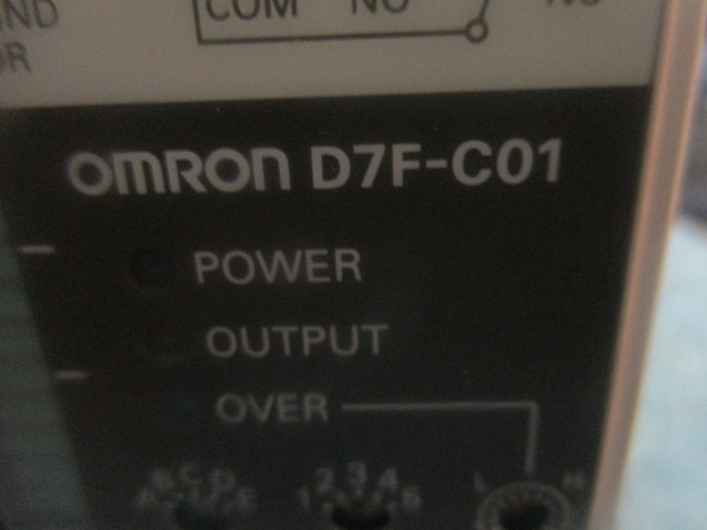 Omron Type: DF7-C01 Controller