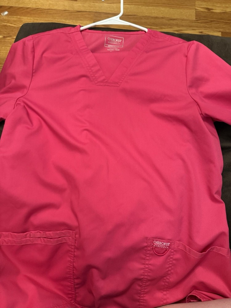Cherokee Workwear Revolution Scrub Set Medium Top Small Bottom Pink