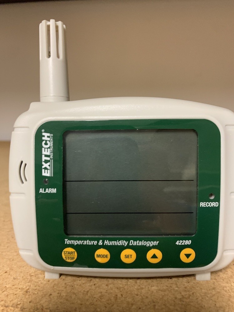 Extech 42280 Temperature and Humidity Datalogger