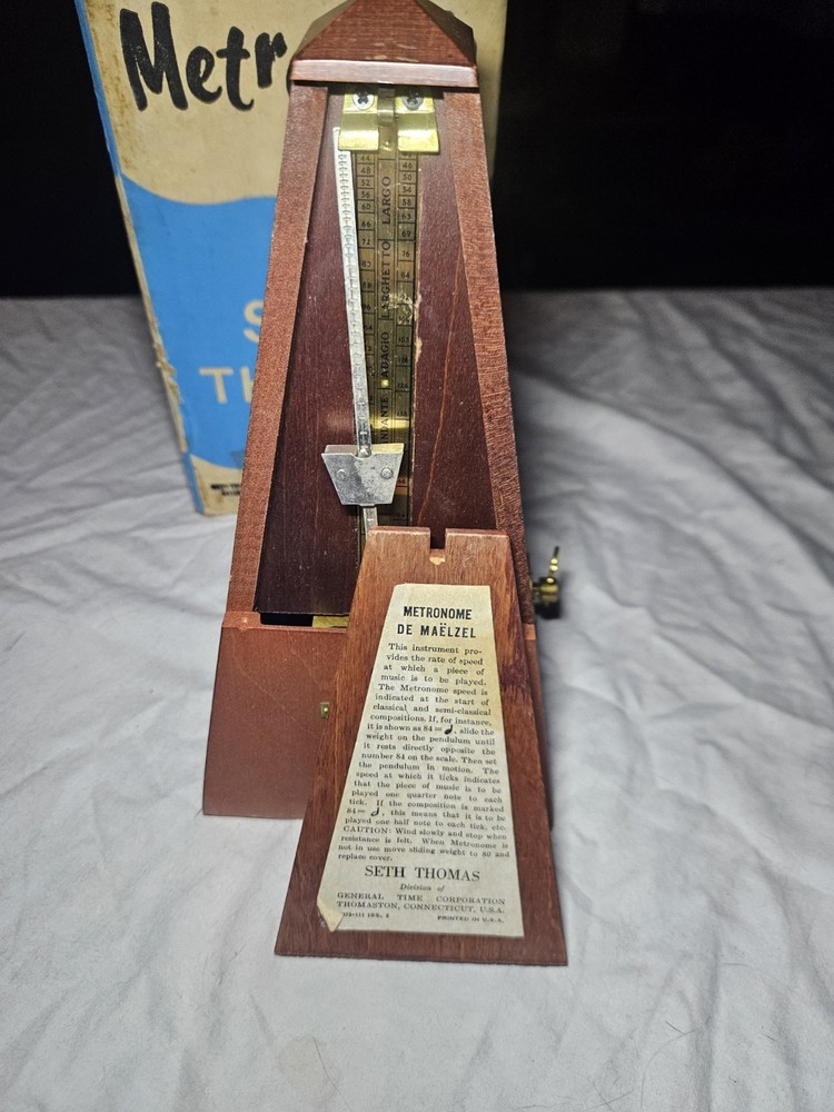Vintage Seth Thomas Solid Wood Pyramid Metronome de Maelzel