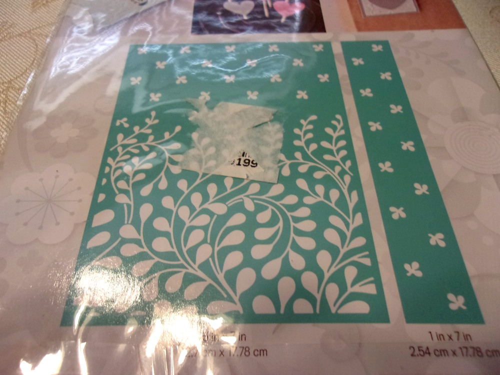 Anna Griffin Embossing Folder Cricut Cuttlebug- Modern Vines