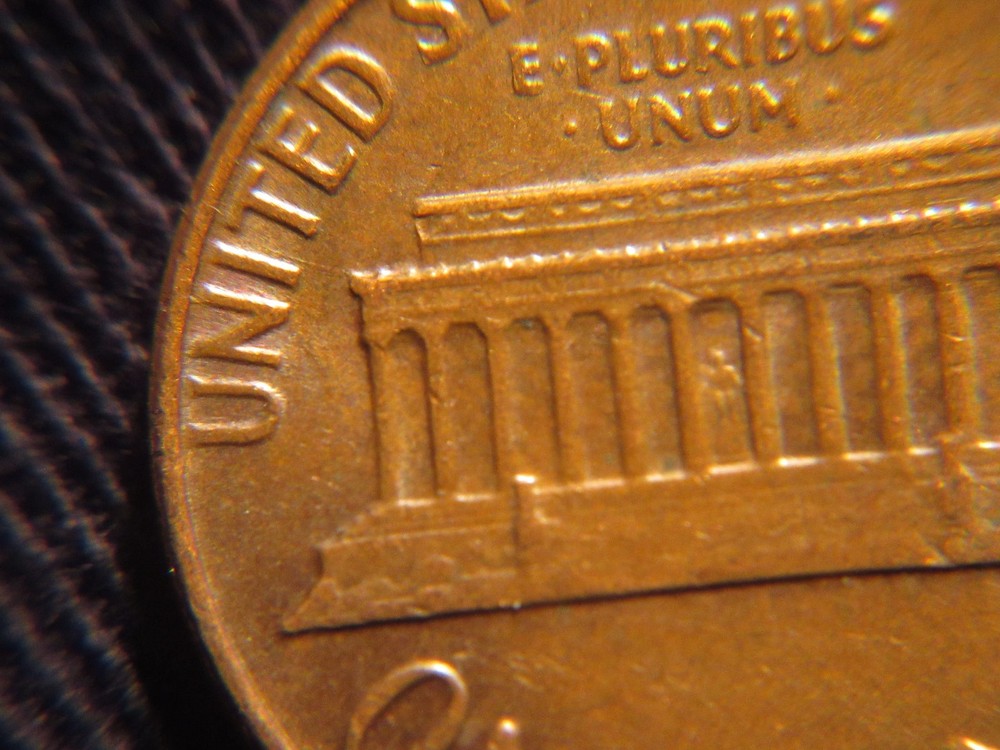 1975 D Lincoln Penny with Reverse Die Crack Error