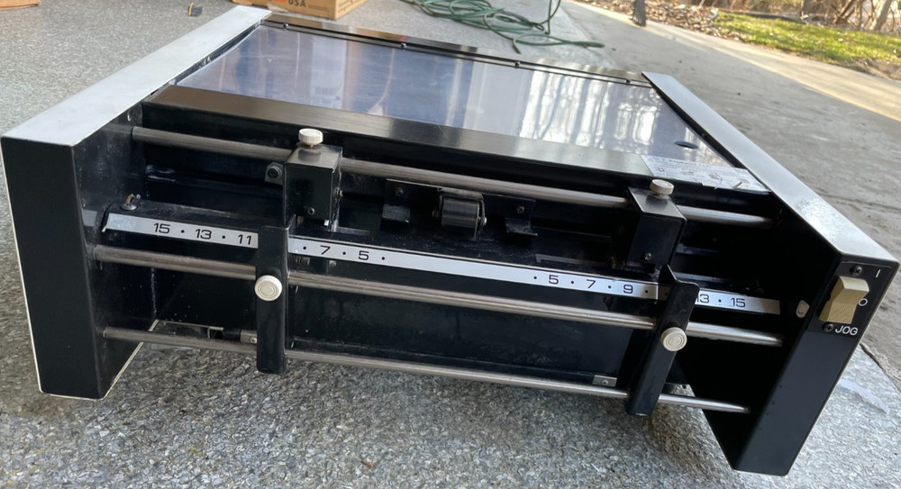 Duplo S-5110 Form Burster Printer