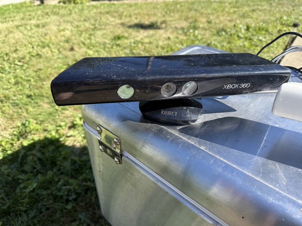 Microsoft Kinect Sensor Bar for Xbox 360 Genuine OEM Model