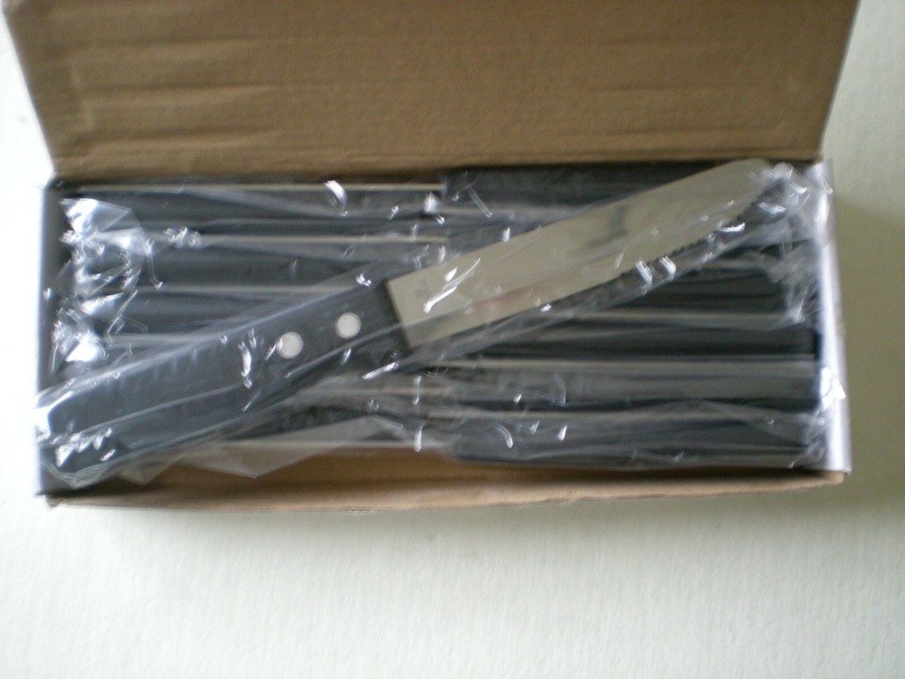 World BEEF BARON STEAK KNIFE one Dozen