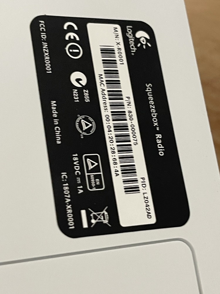 logitech squeezebox internet radio White