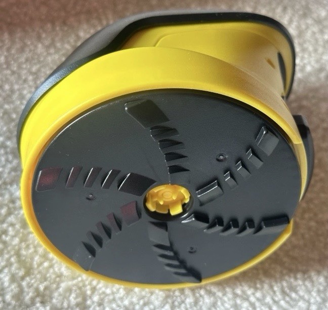 Electric Snow Scraper For Windows and Windshields / Rechargeable