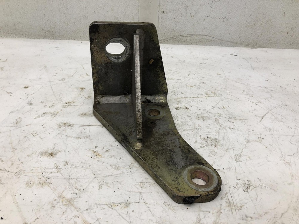 John Deere 3029TKV50 Engine Mount - Used | P/N KV14998