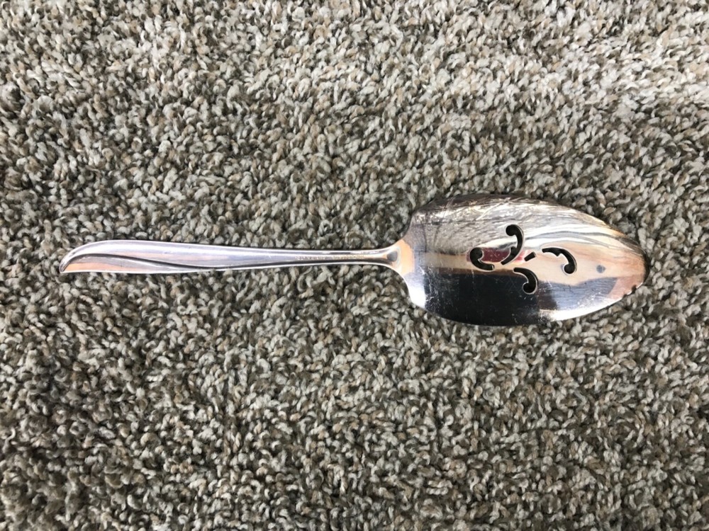 WM. A Rogers Oneida Silver Plate Pie Spatula