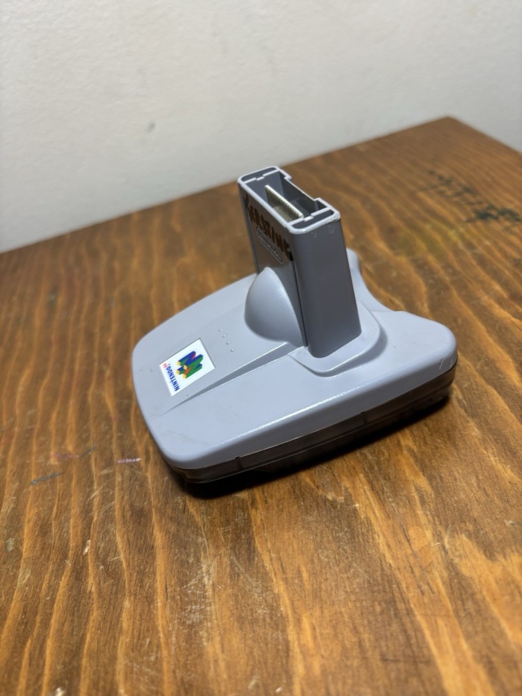 Nintendo 64 - Gameboy Transfer Pak - NUS-019