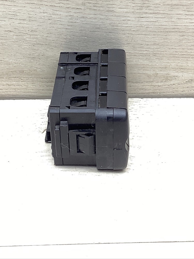 2008-2021 Freightliner CASCADIA SWITCH Dash Panel - Used