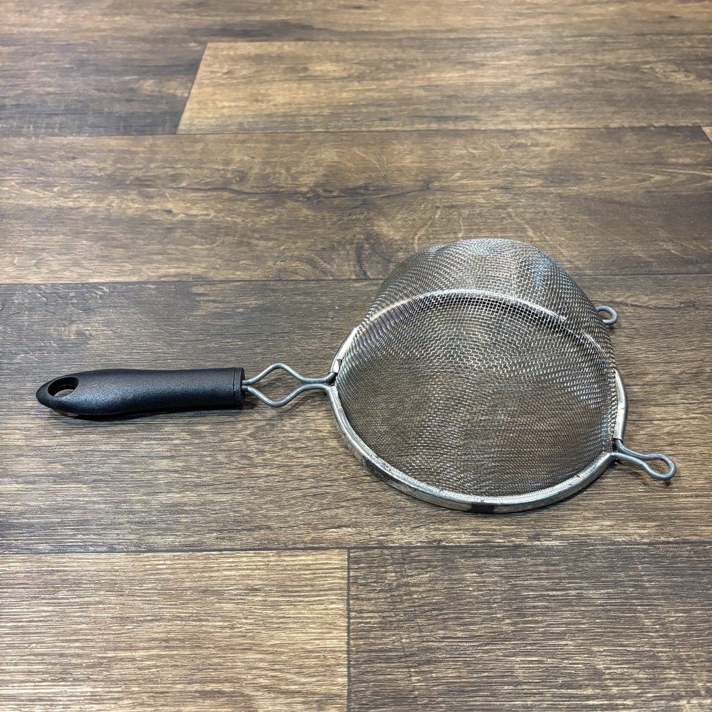 Vintage Metal Mesh Strainer 6” Sieve Kitchen Colander Black Handle