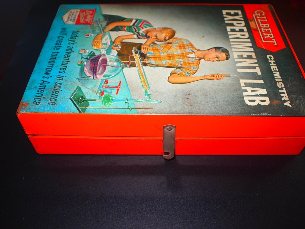 Vintage 1956 Gilbert Chemistry Experiment Lab
