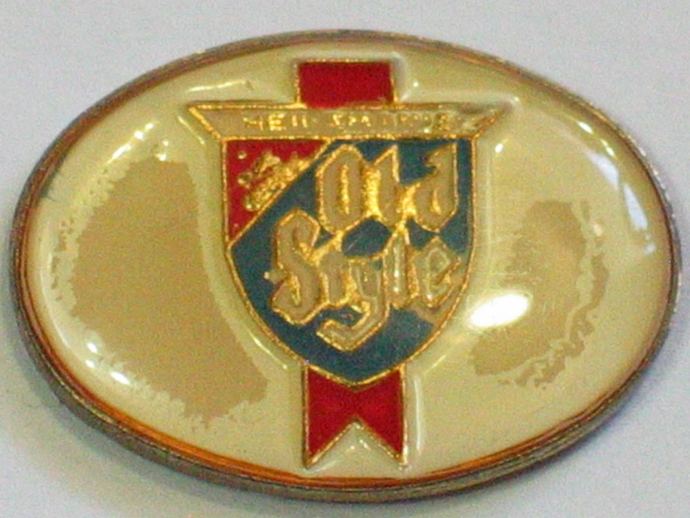 Heileman's Old Style Beer Pin (#2) **