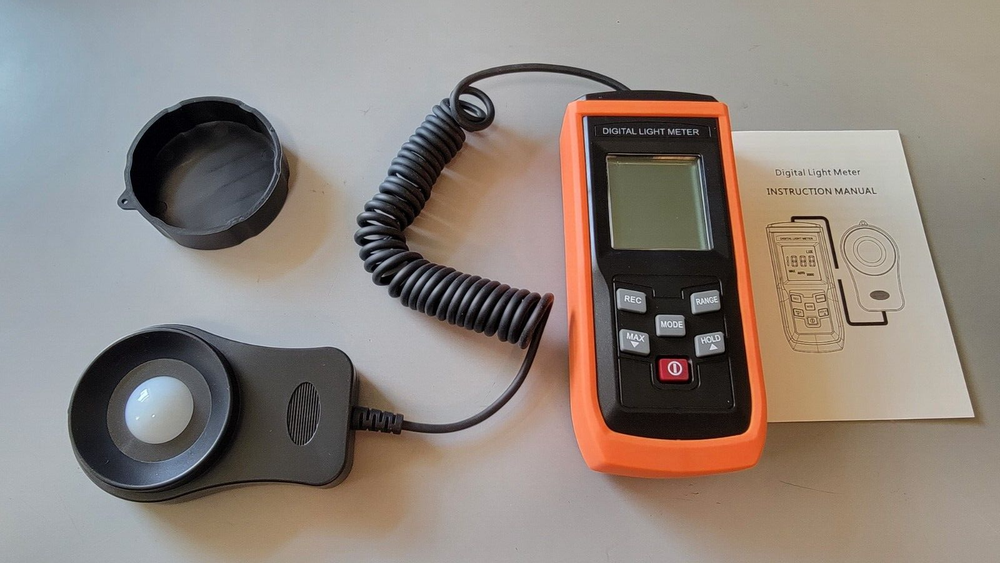 NEW Digital Light Meter 0 - 200,000