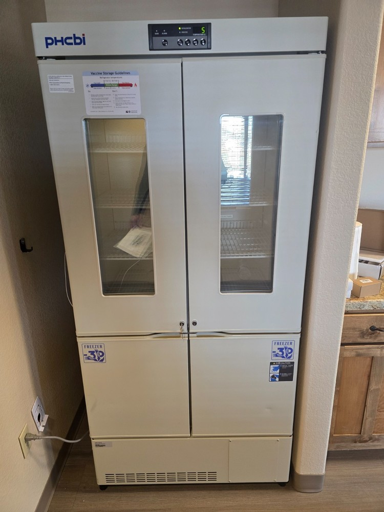 PHCbi Pharmaceutical Refrigerator with Freezer MPR-715F