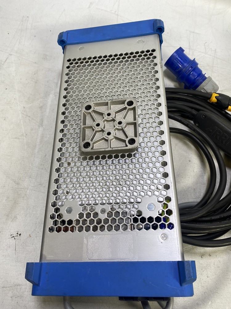 ARRI Power Supply for S60 LED SkyPanel + cables
