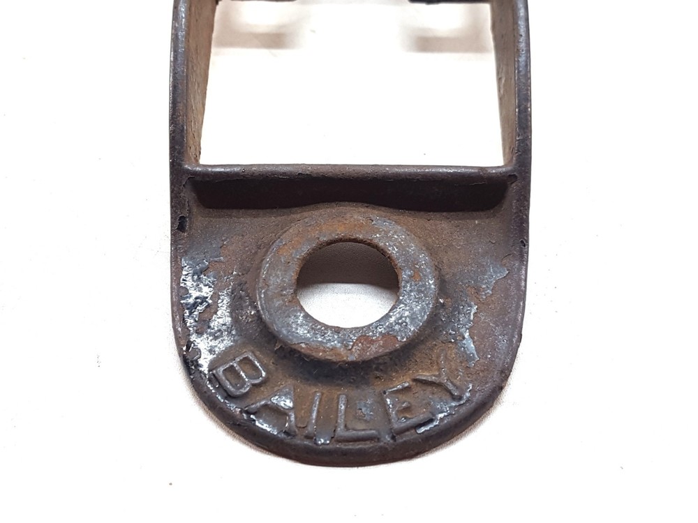 4312 Stanley Bailey No. 35; Top Casting