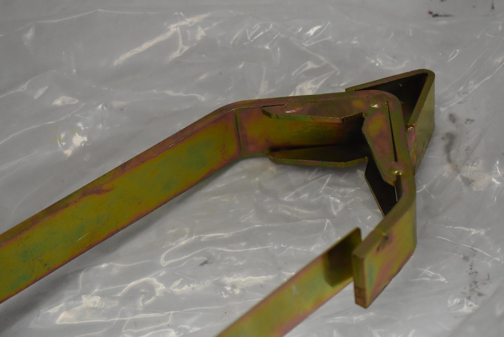 Boat Trailer Bow Roller Bracket Assembly Rubber V-Style 8 Inch Black Galvanized